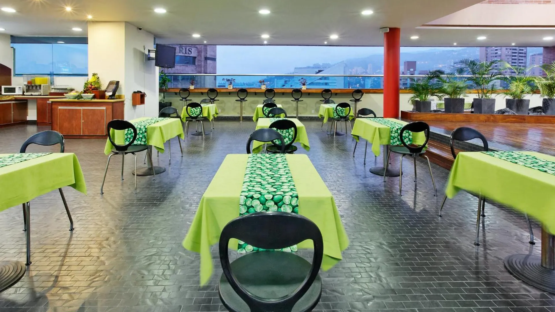 Hotel Holiday Inn Express & Suites Medellin, An Ihg Hotel