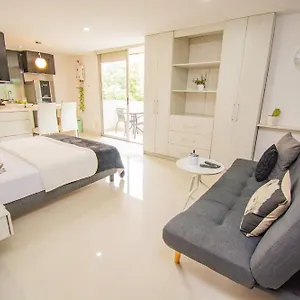 Apartment Loft Moderno En El Poblado Con Vista Y Parqueadero Mio Lofts, Medellin