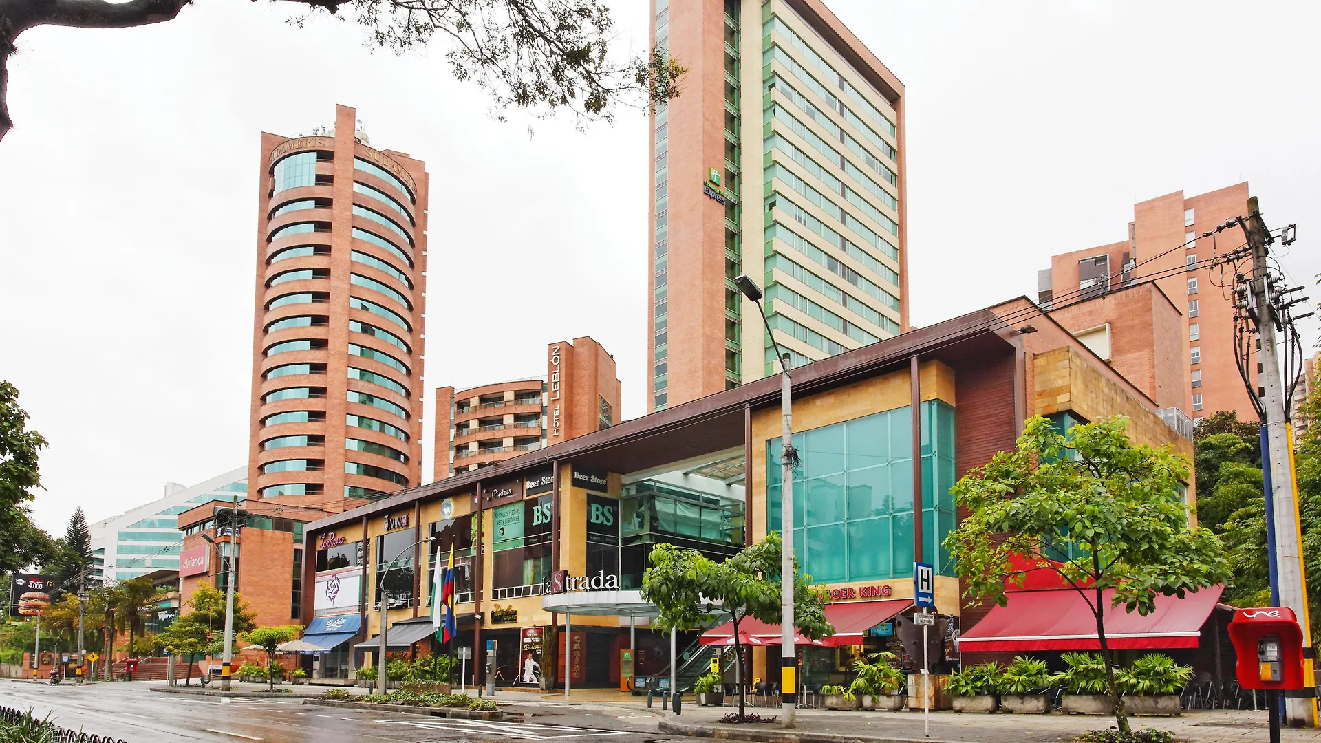 Hotel Holiday Inn Express & Suites Medellin By Ihg