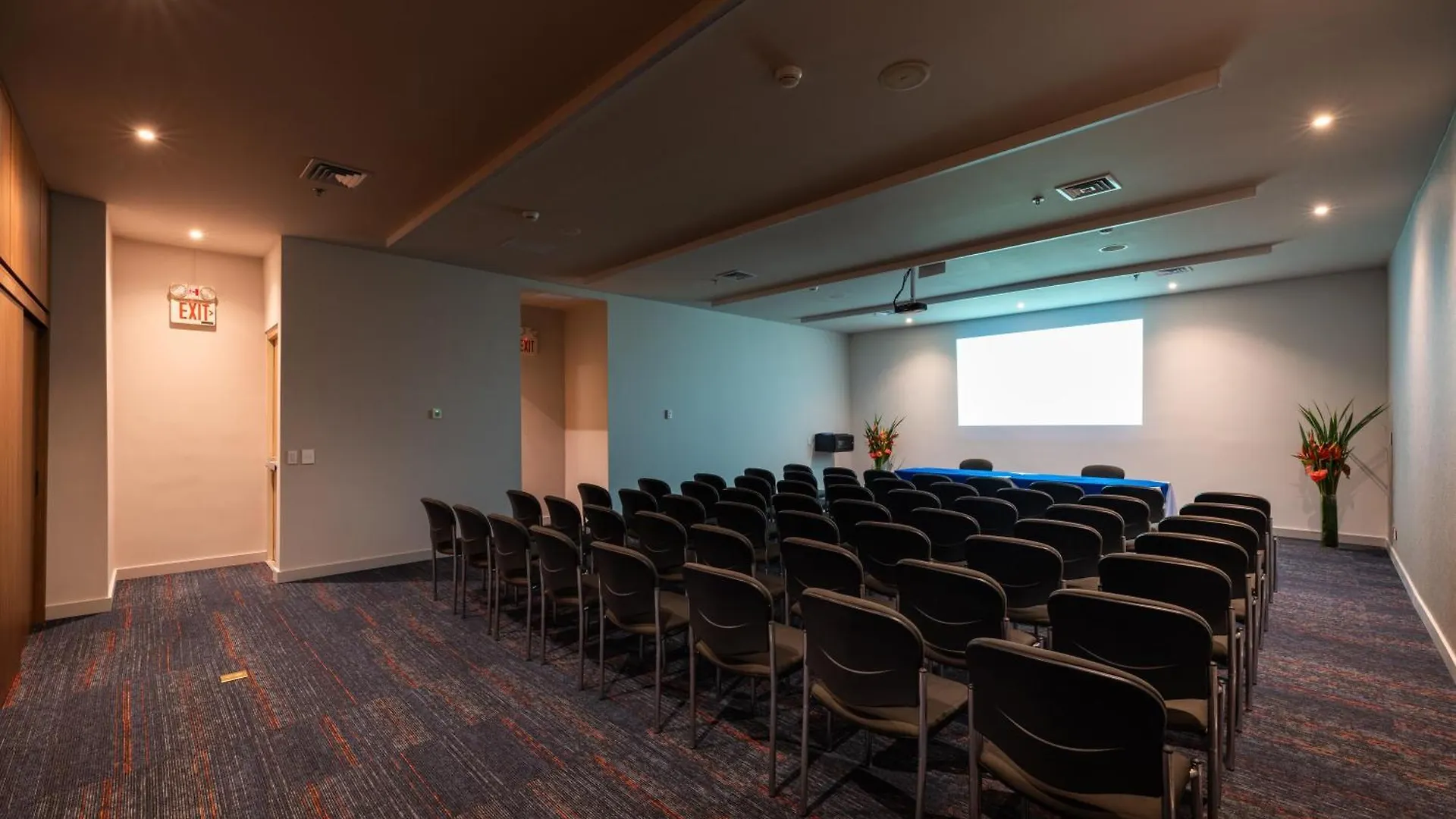 Hotel Holiday Inn Express & Suites Medellin By Ihg