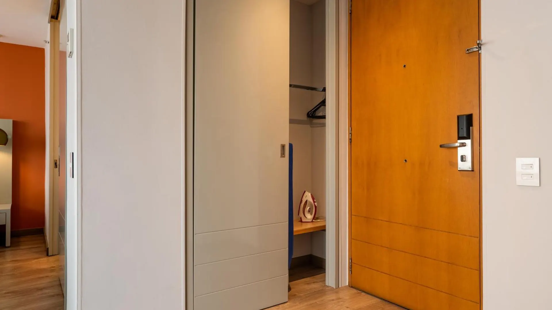 Hotel Holiday Inn Express & Suites Medellin By Ihg