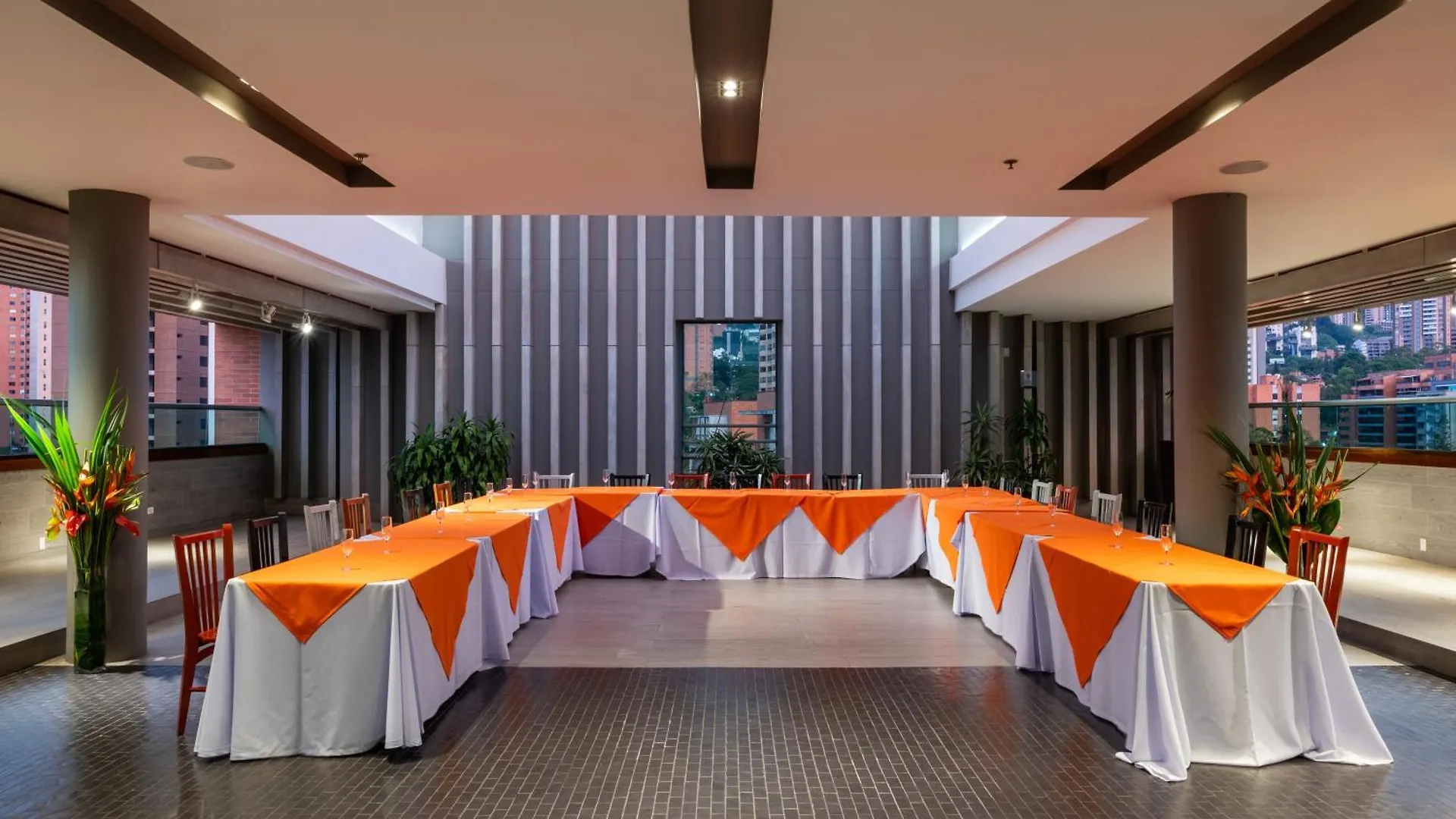 ****  Hotel Holiday Inn Express & Suites Medellin By Ihg Colombia