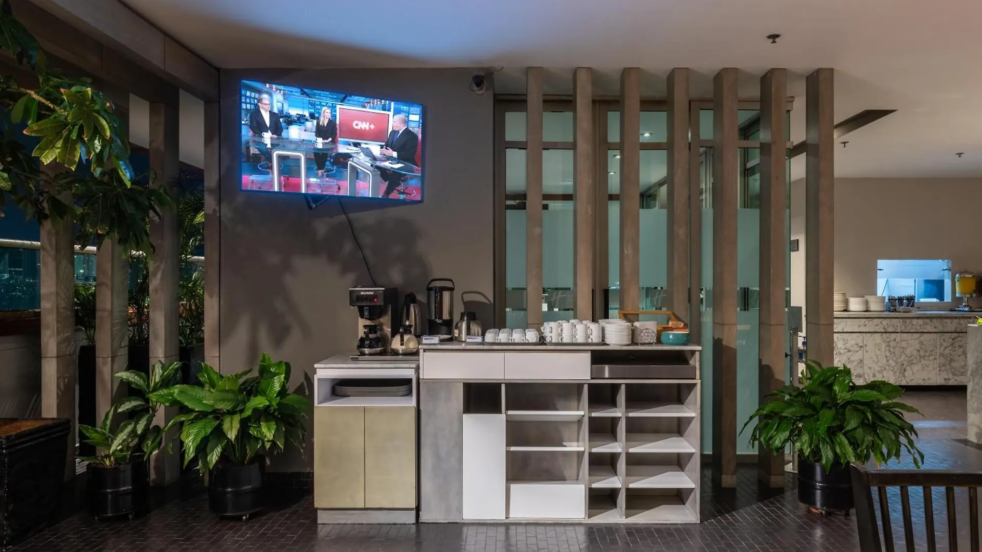 Hotel Holiday Inn Express & Suites Medellin By Ihg 4*,