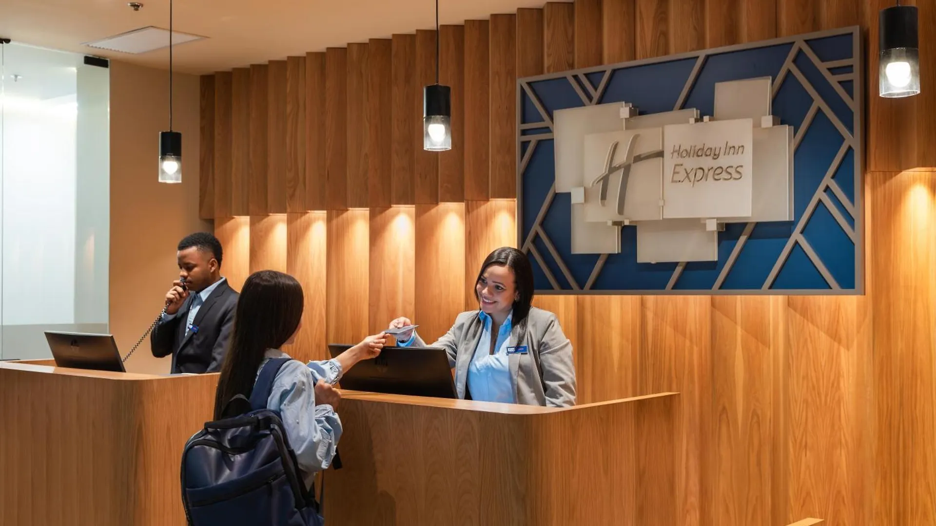 Hotel Holiday Inn Express & Suites Medellin By Ihg