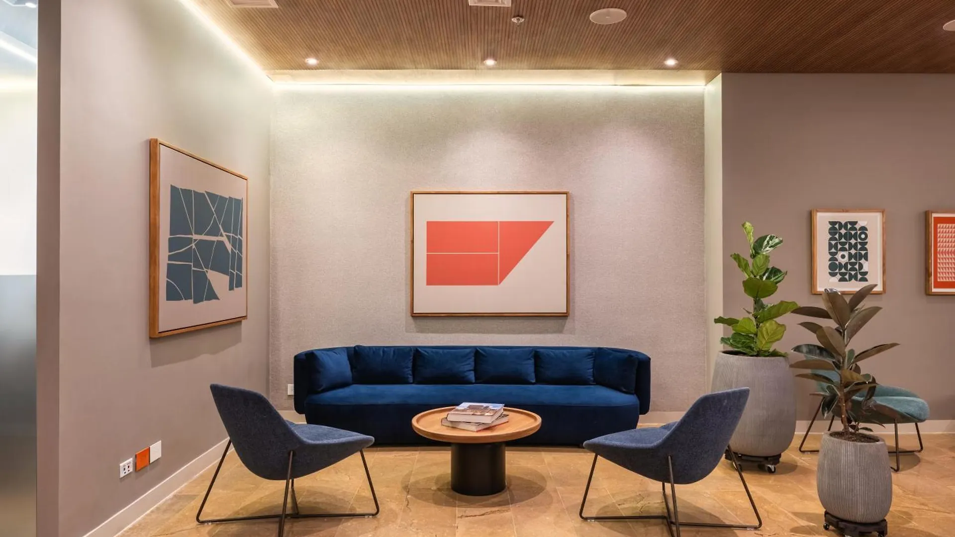 Hotel Holiday Inn Express & Suites Medellin By Ihg