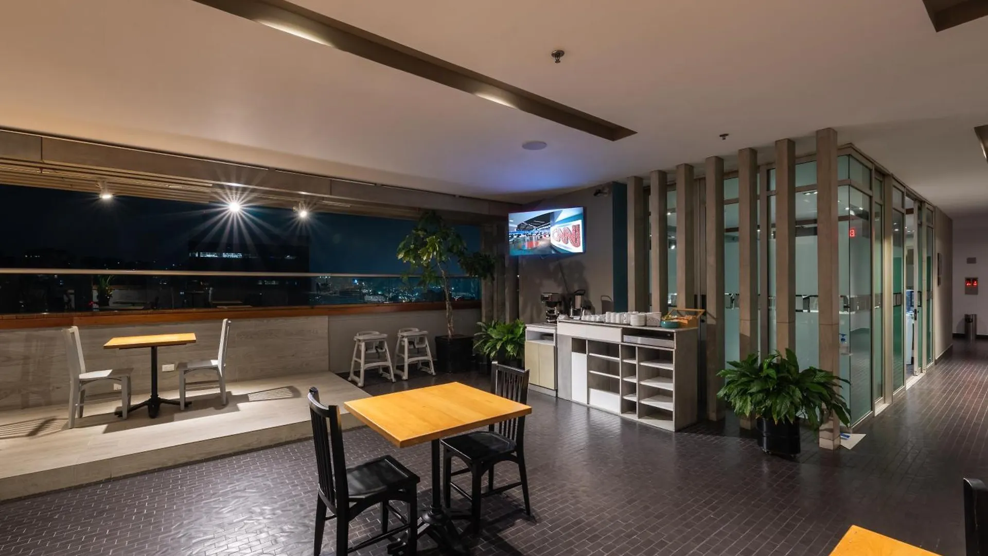 Hotel Holiday Inn Express & Suites Medellin By Ihg