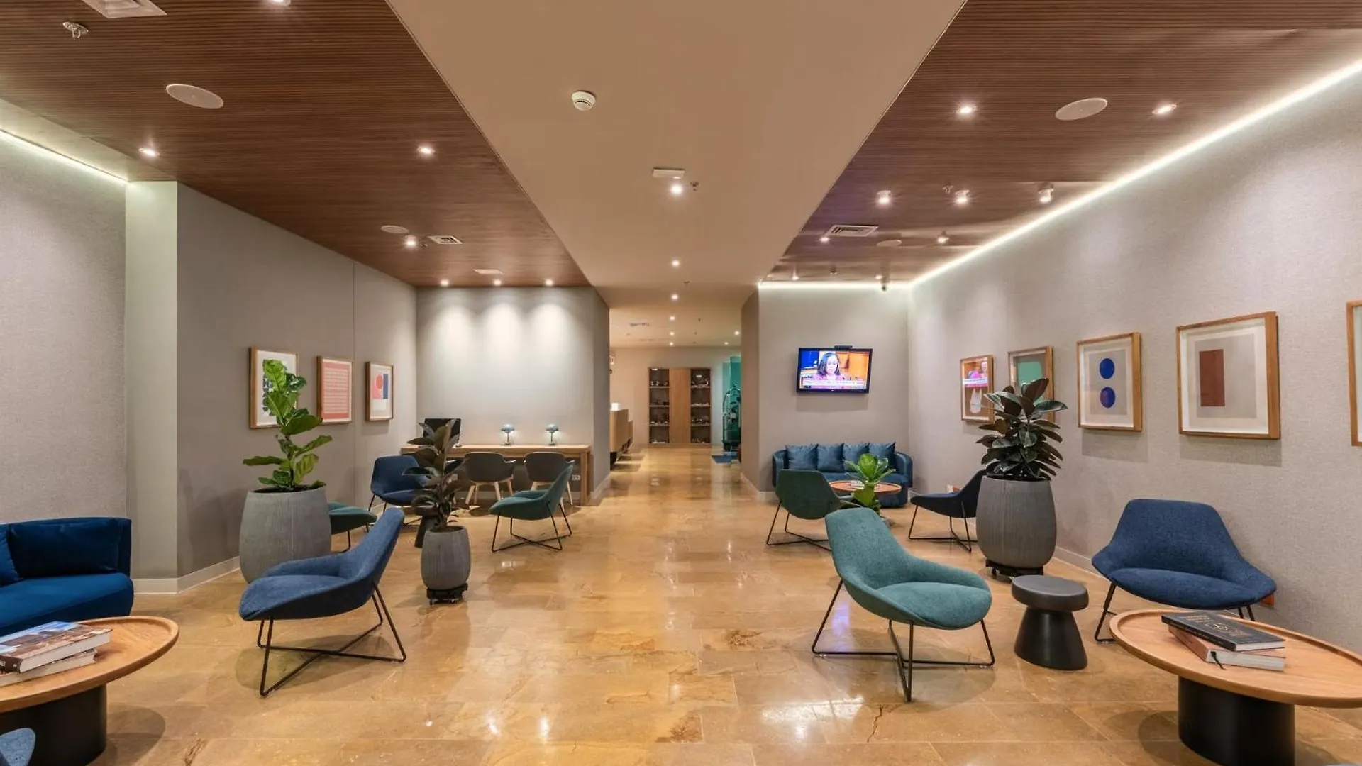 Hotel Holiday Inn Express & Suites Medellin By Ihg Colombia