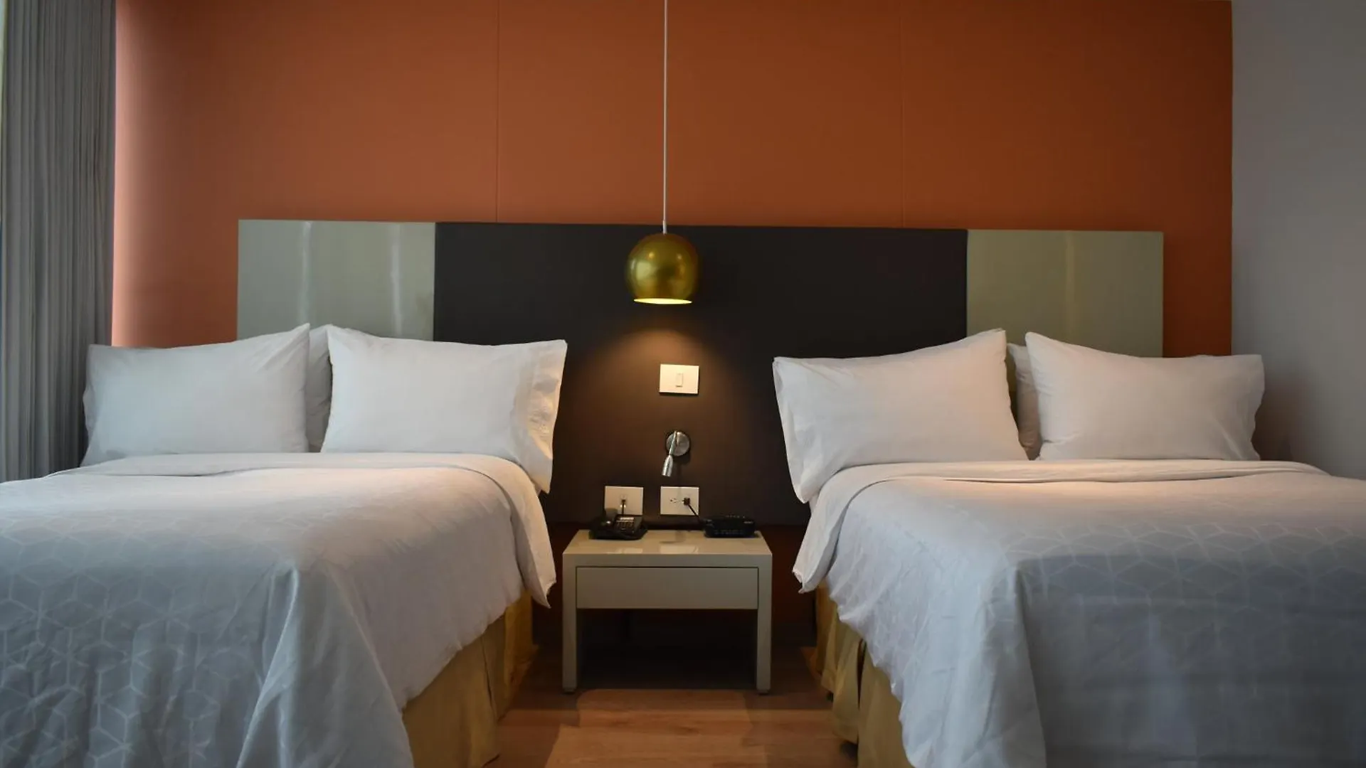 ****  Hotel Holiday Inn Express & Suites Medellin By Ihg Colombia